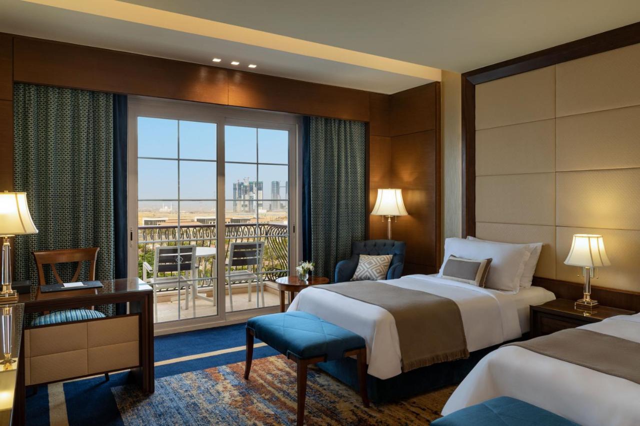 Hotel The St Regis New Capital Il Cairo Esterno foto