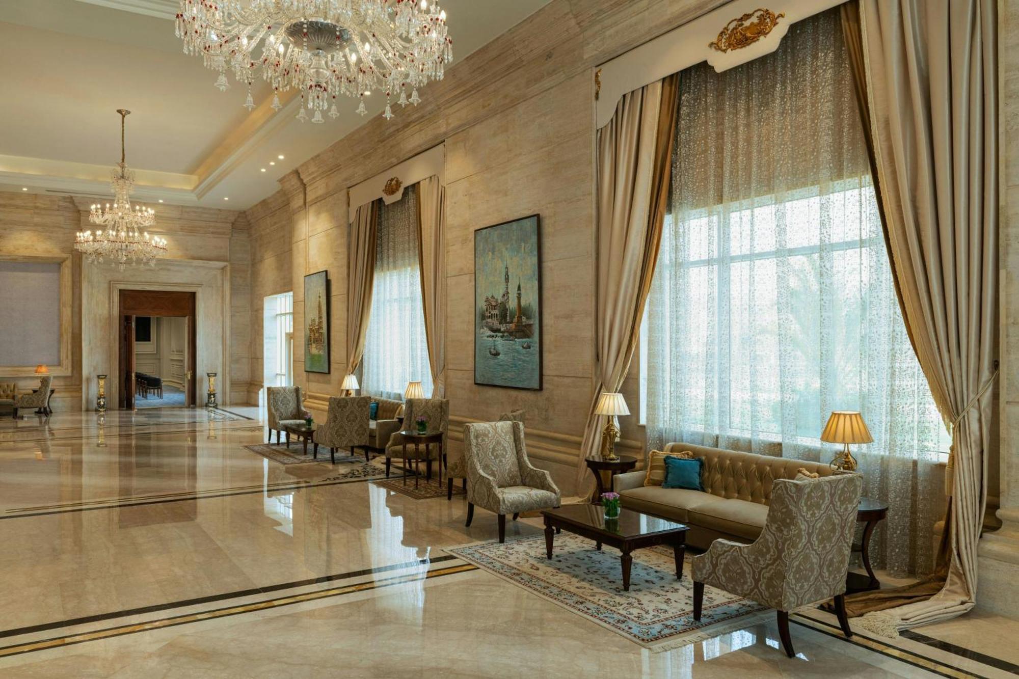 Hotel The St Regis New Capital Il Cairo Esterno foto The interior of the Taj Mahal Palace